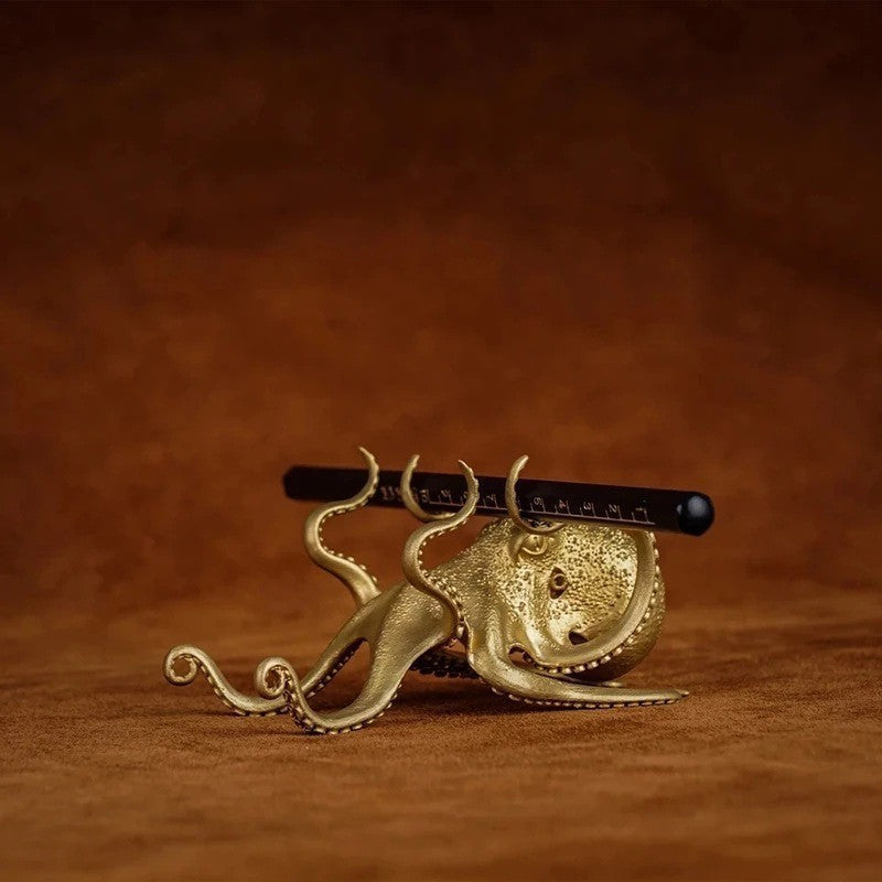 Octopus-shaped Mobile Phone Holder